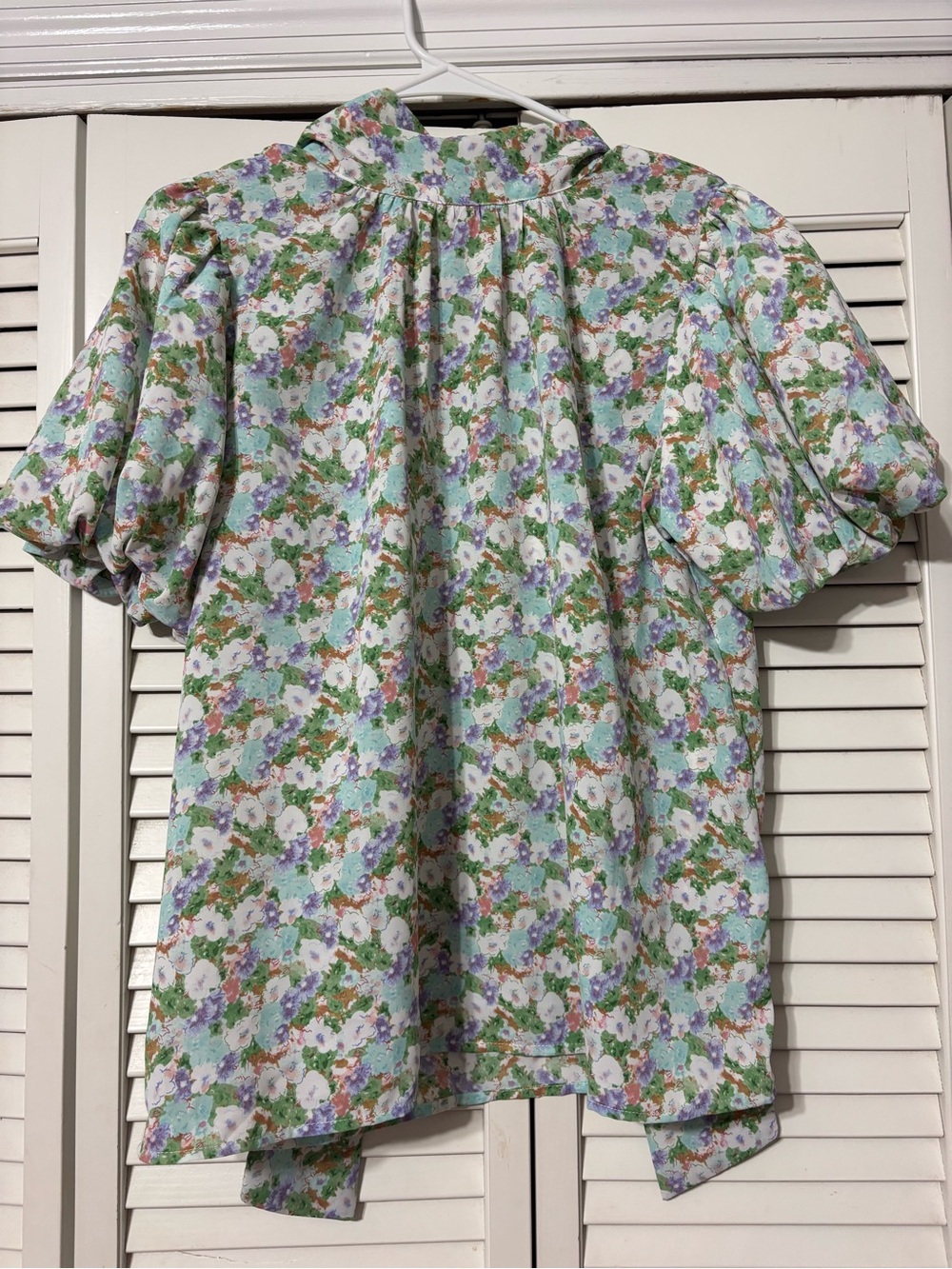 Floral Puff Sleeve Blouse in Pastel Lavender & Green